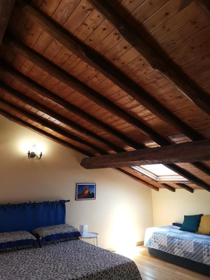 Villa Rosa Etna Apartments Zafferana Etnea Bagian luar foto