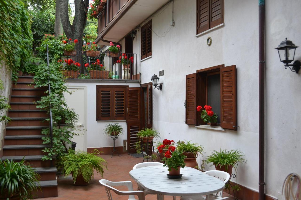 Villa Rosa Etna Apartments Zafferana Etnea Ruang foto