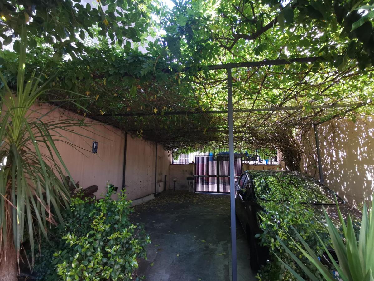 Villa Rosa Etna Apartments Zafferana Etnea Bagian luar foto
