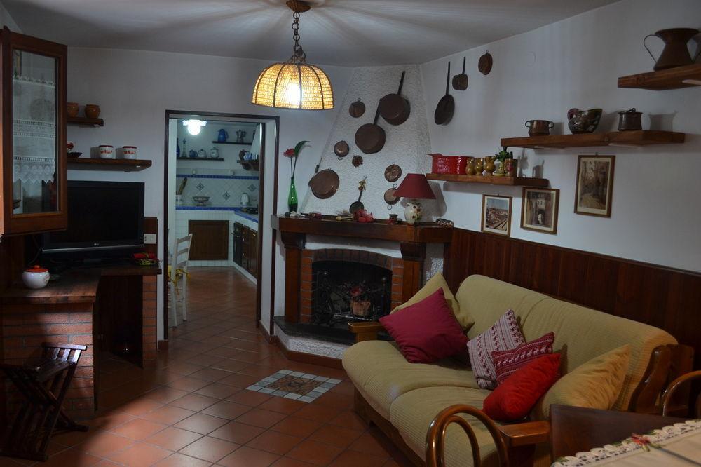 Villa Rosa Etna Apartments Zafferana Etnea Bagian luar foto